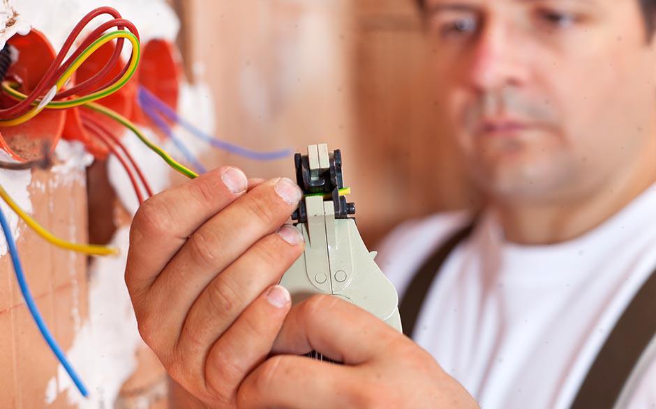 monteur électricien Thourotte